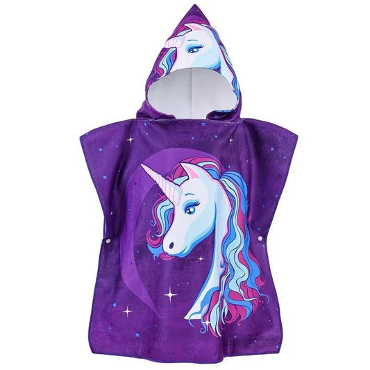 Serviette à capuche violette avec licorne