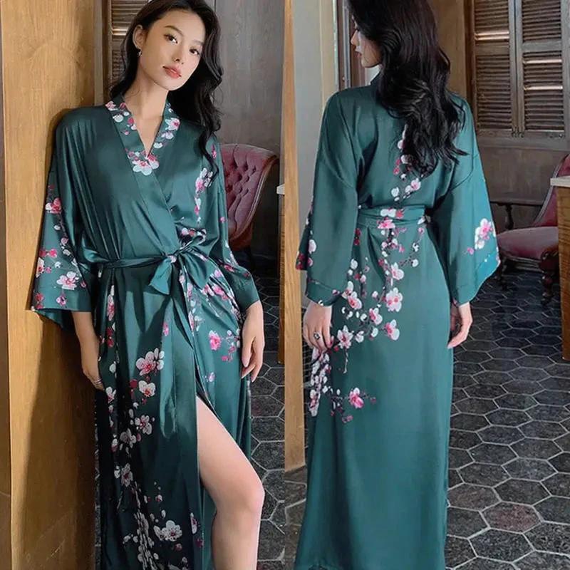 Robe Longue Verte à Fleurs de Cerisier