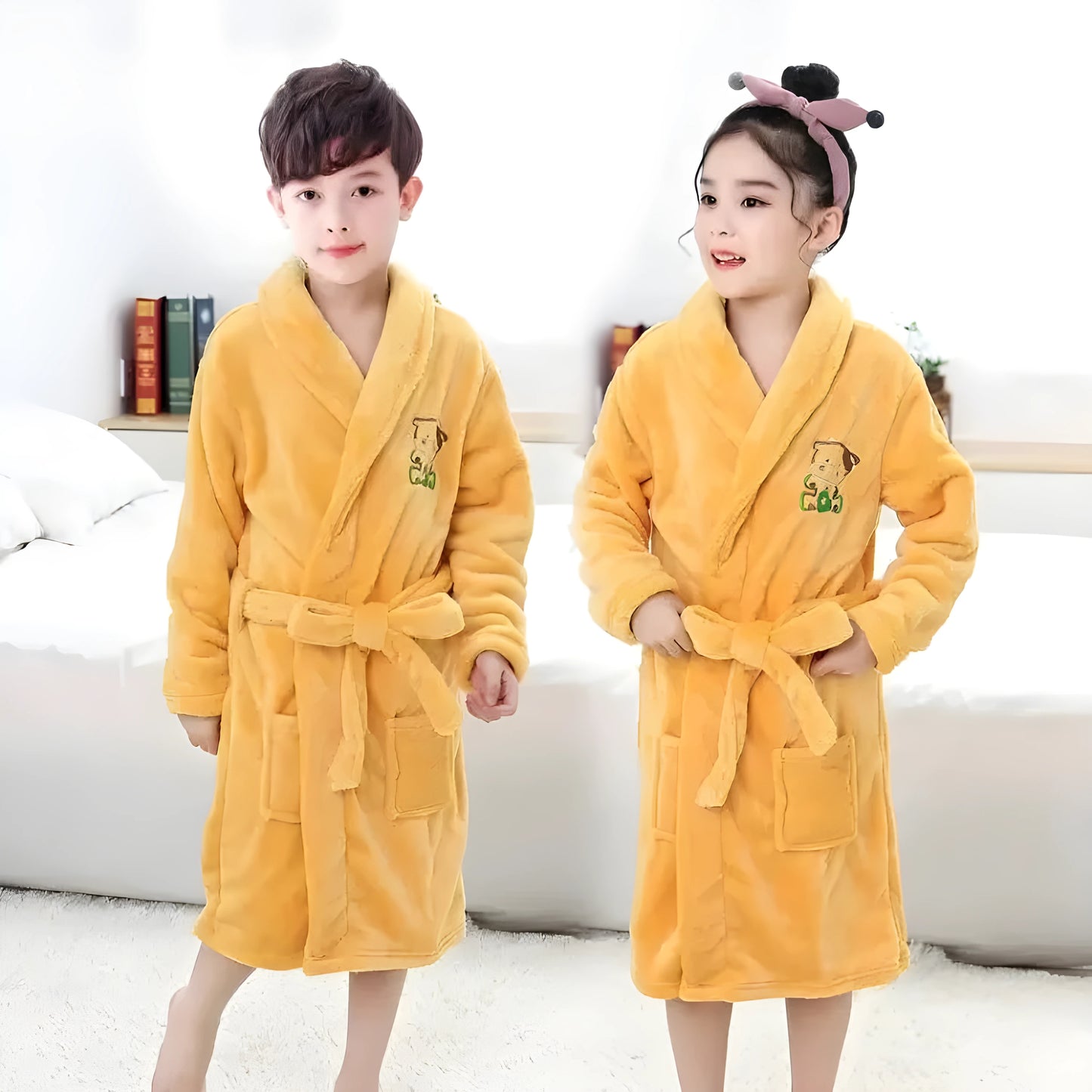 Peignoir Polaire Jaune Enfant Unisexe avec Broderie Chien