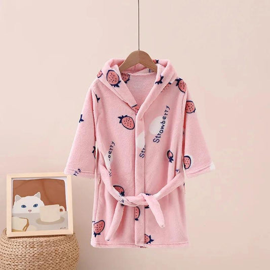 Peignoir enfant "Style 2" rose à motifs fraises